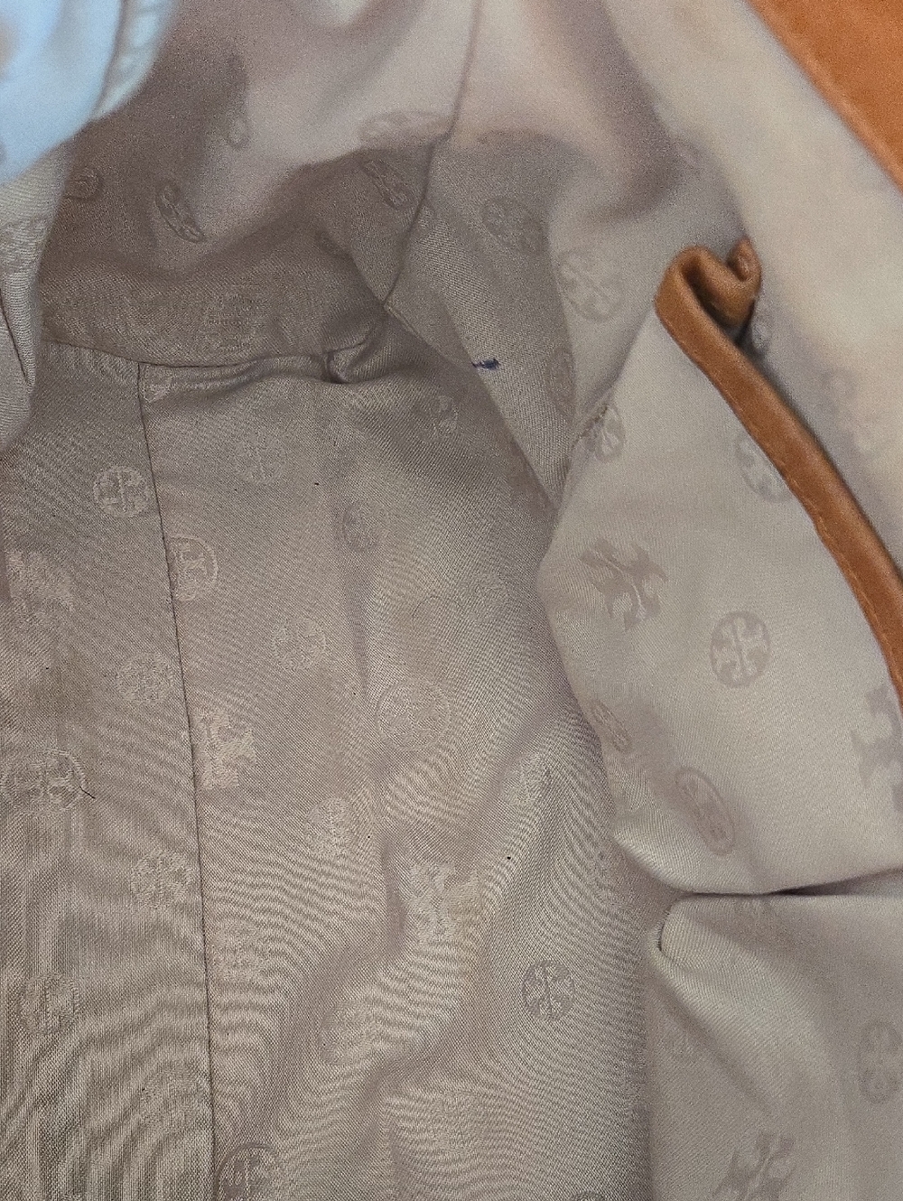 Tory Burch Tan Distressed Leather Flap Shoulder Bag with Gold Logo - Picture 9 of 14